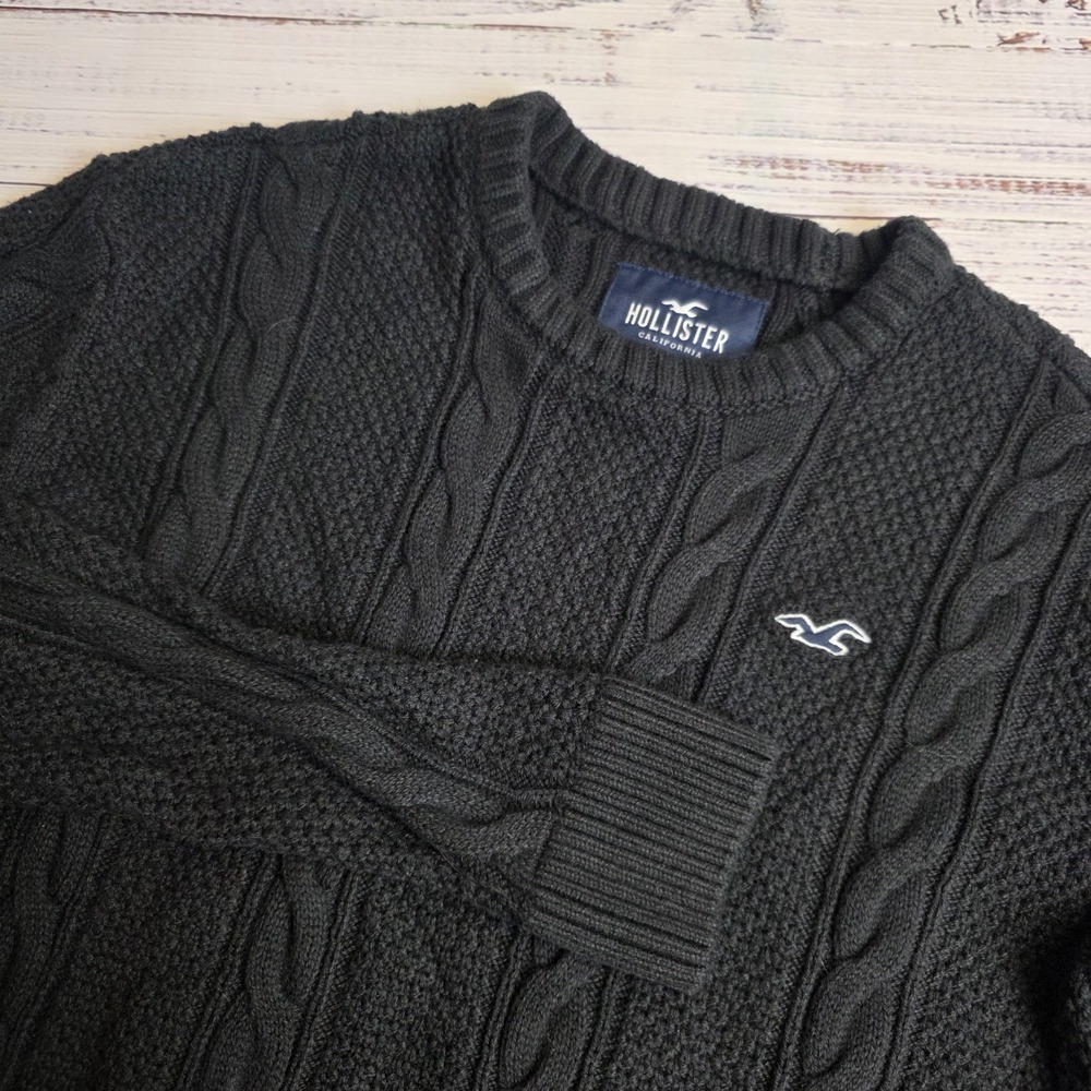 Hollister Mens Small Black Crewneck Cable Knit Sweater Chunky Fisherman Crewneck